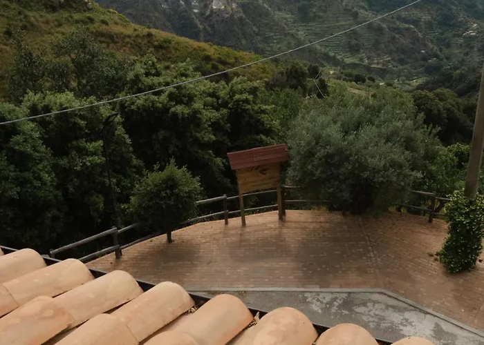 بيت ريفي Degli Ulivi Mammola